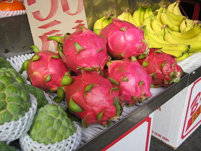 Dragonfruit_Chiayi_market