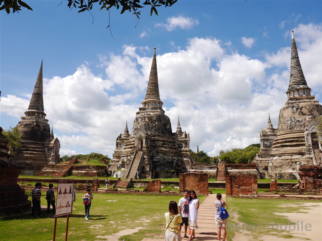 タイ アユタヤ遺跡 ヴィハーン プラ モンコン ボピット Viharn Phra Mongkol Bopit アジア旅行とモバイルとネコの情報サイト