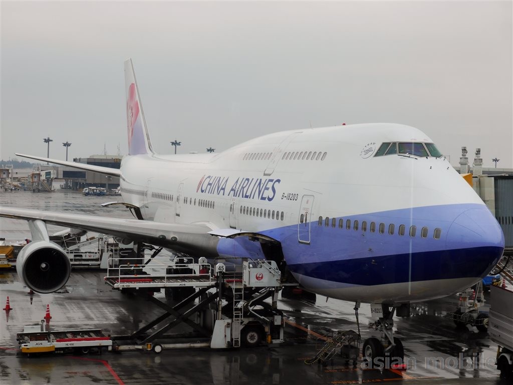 今や貴重なジャンボジェット 747 400 の２階席ビジネスクラスを台湾路線で体験 アジア旅行とモバイルとネコの情報サイト