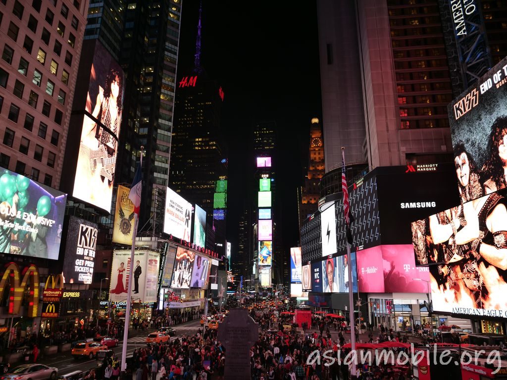 ニューヨーク タイムズスクエアで例の写真を撮れますか アジア旅行とモバイルとネコの情報サイト