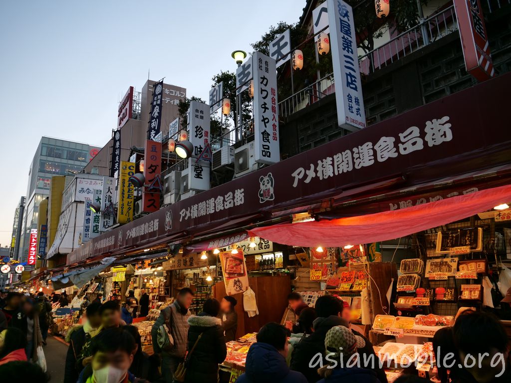 上野アメ横に沢山ある屋台風居酒屋は外国人率ほぼ100 の件 アジア旅行とモバイルとネコの情報サイト